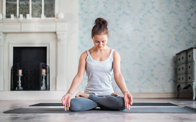 Top 7 Yoga Poses to Naturally Heal Your Thyroid – No Meds Needed! || थायराइड को ठीक करने के लिए टॉप 7 योगासन – बिना दवा के!