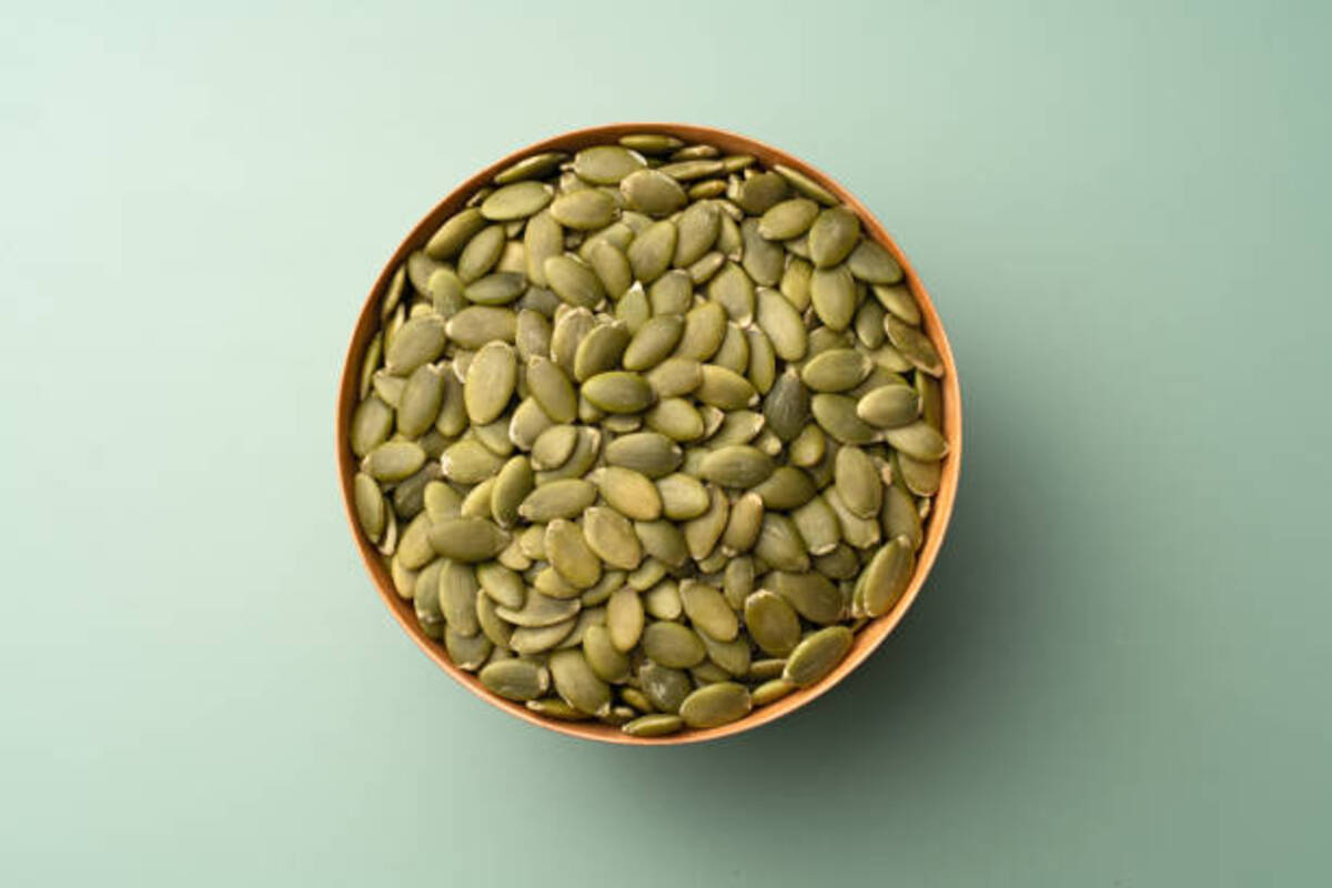 Pumpkin Seeds Benefits and Side Effects (Pumpkin Seeds Ko Khane Ke Fayde Aur Nukshan) | कद्दू के बीज के फायदे और नुकसान